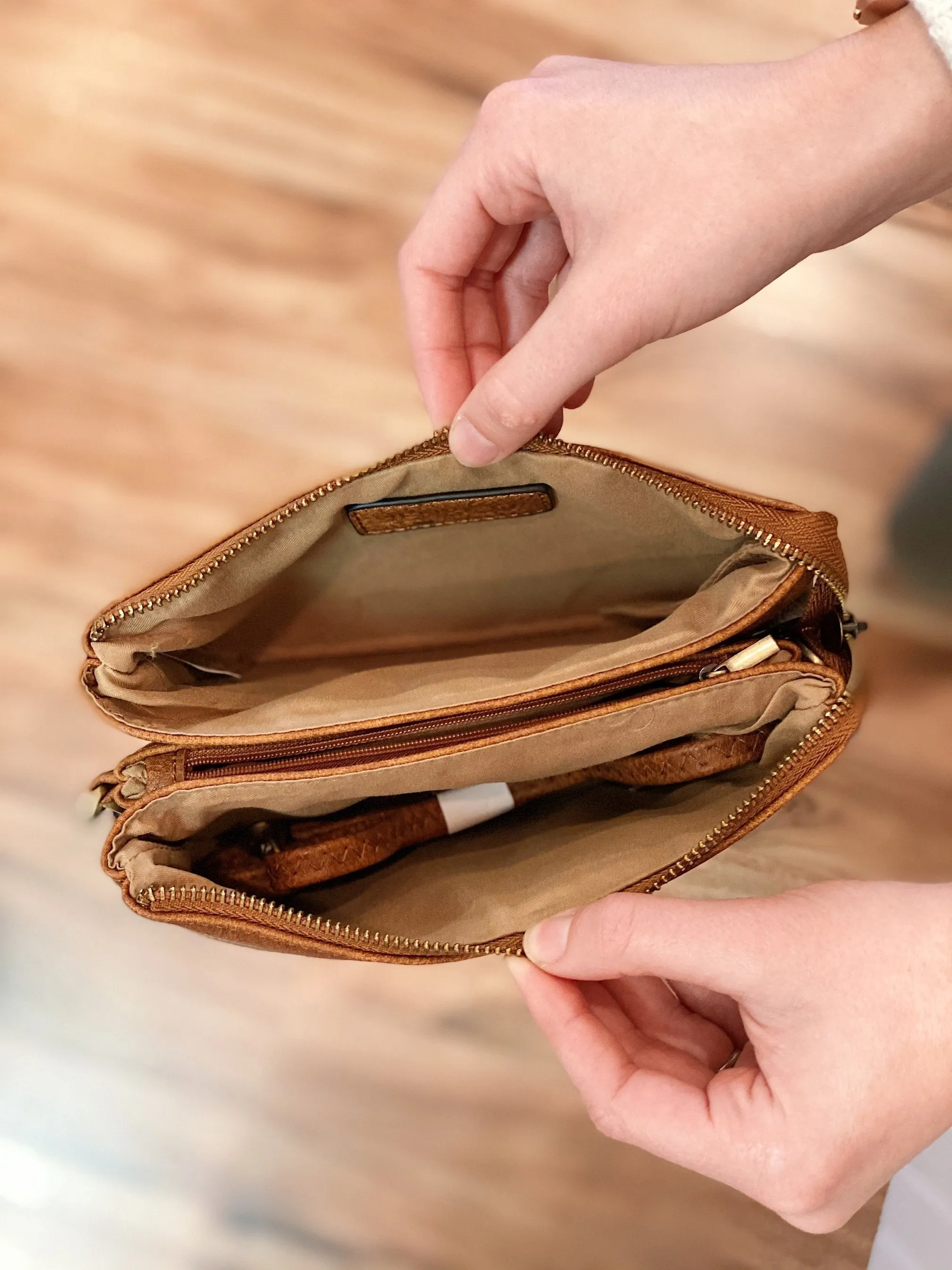 Riley Crossbody/Wristlet in Indigo