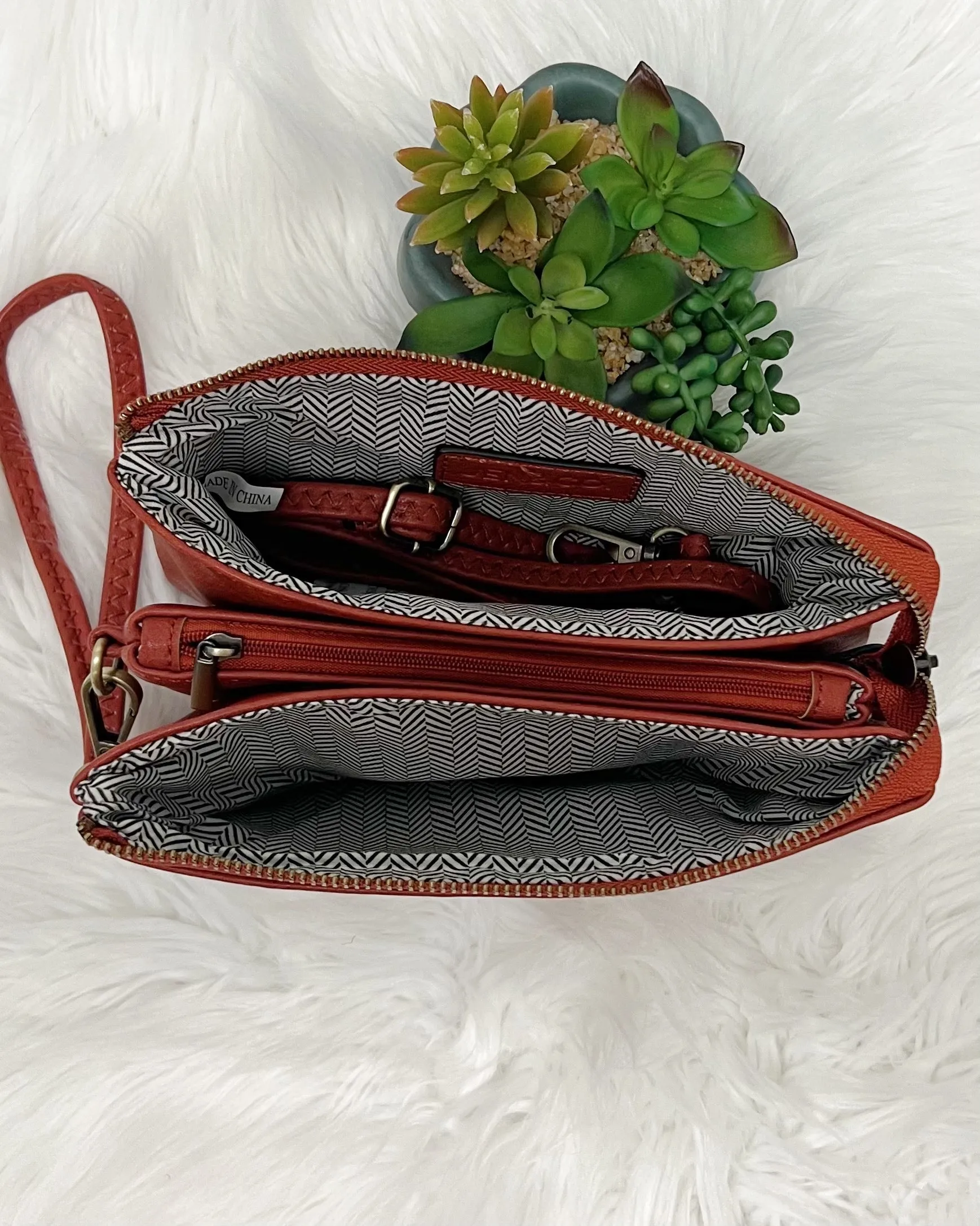 Riley Crossbody/Wristlet in Rust FINAL SALE